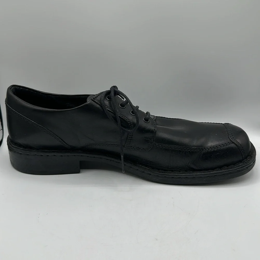 Born men's black dress or casual shoes, size 11